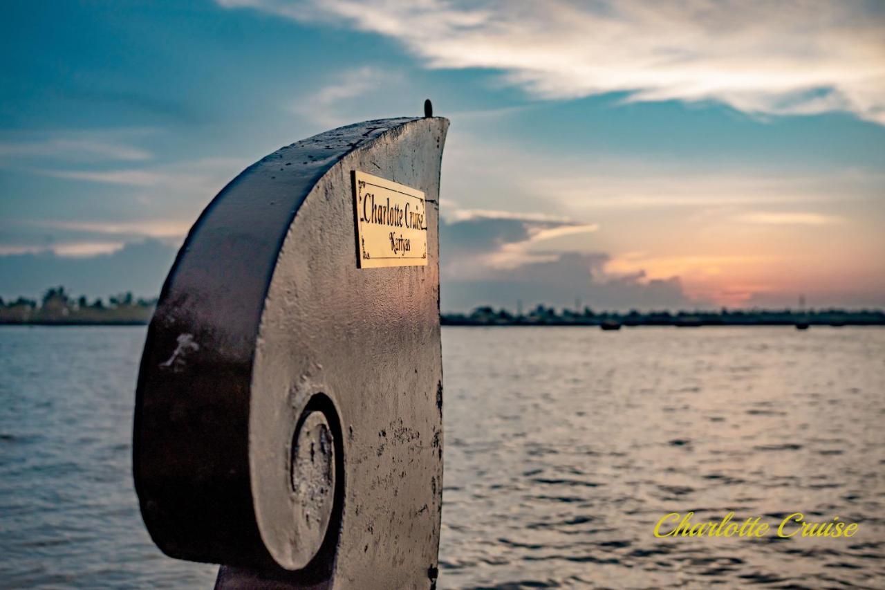 Charlotte Cruise House Boat Hotel Alappuzha Exterior photo