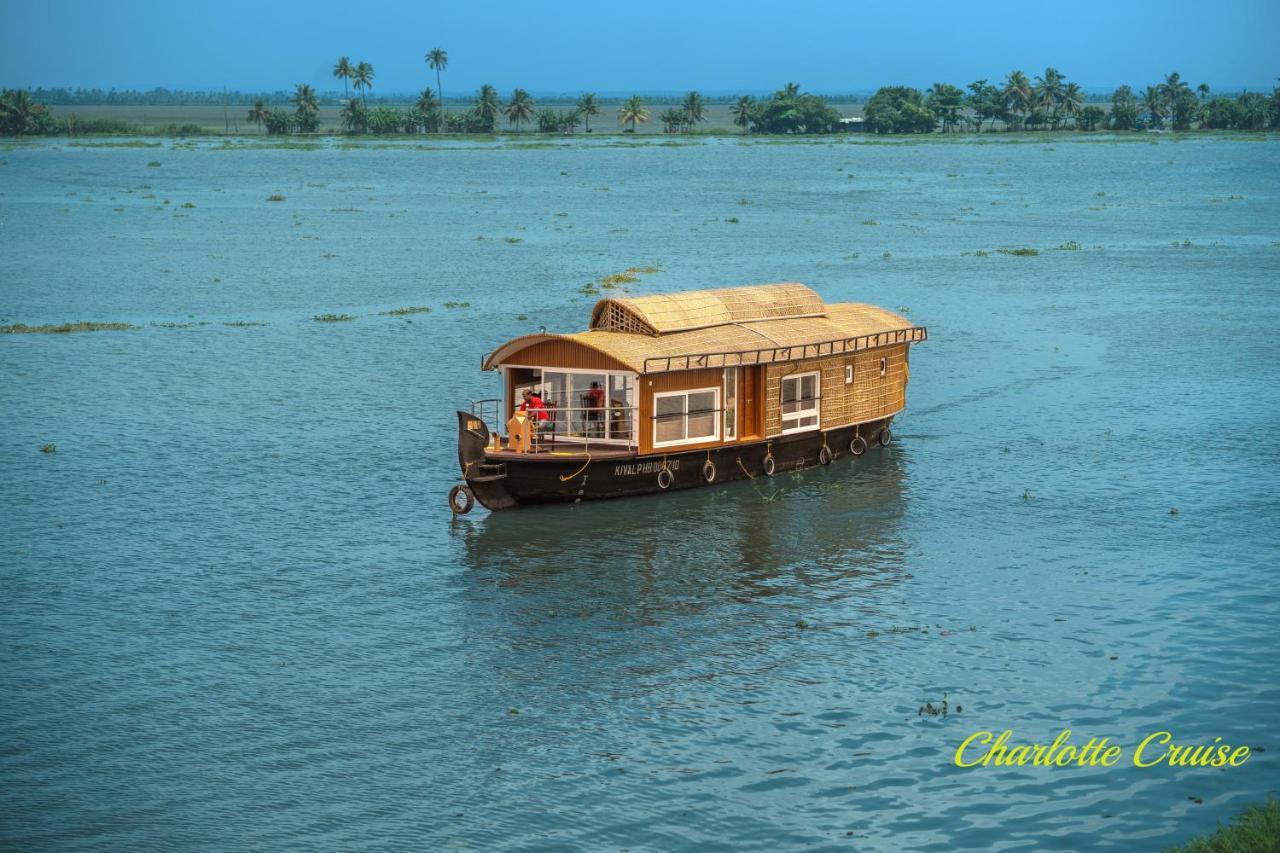 Charlotte Cruise House Boat Hotel Alappuzha Exterior photo